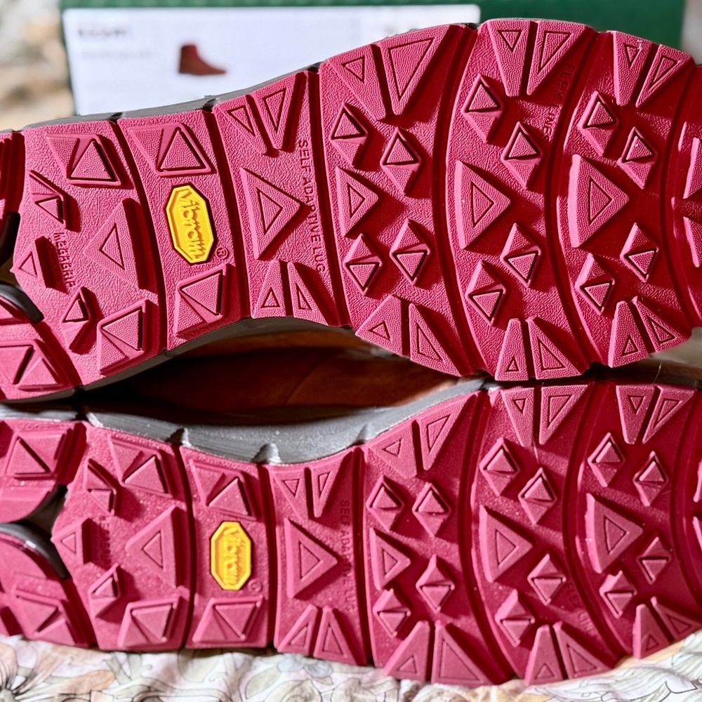 Mens Danner Mountain 600 Hiking Boots - Picture 5 of 6